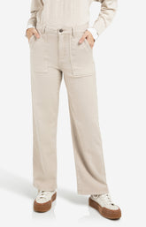 Cargo trousers with straight legs and patch pockets
