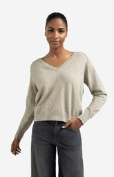 Double V-neck sweater with back button detail - Type: lookbook