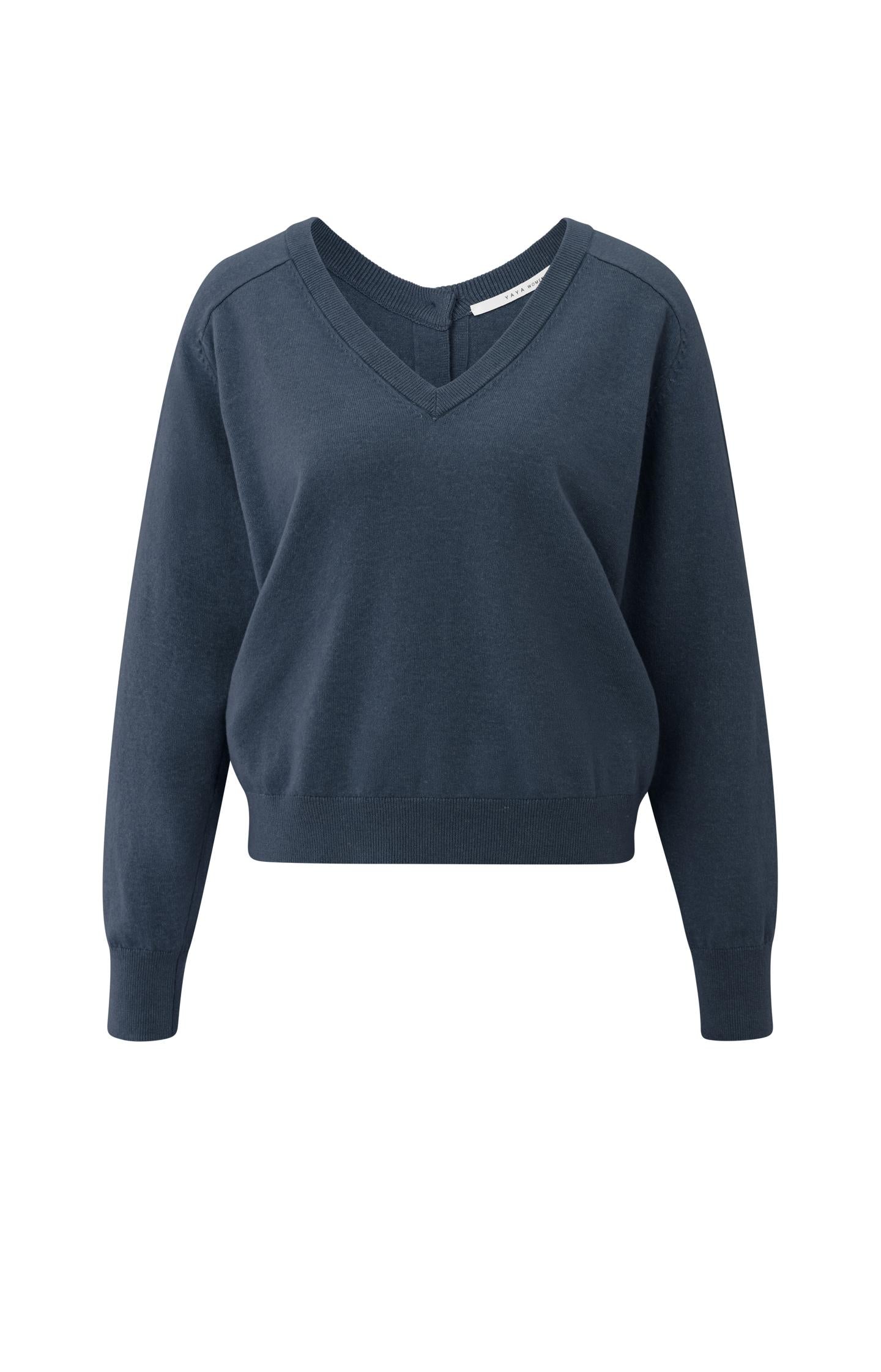 Double V-neck sweater with back button detail - Type: product