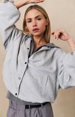 Jacket with balloon shape and snap buttons