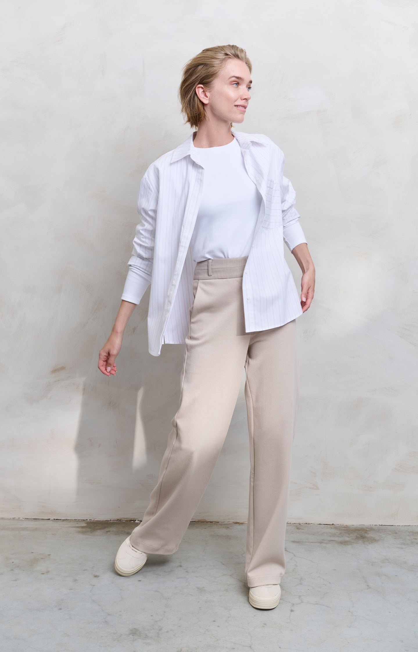 Jersey trousers with wide legs and contrasting waistband - Feather Grey - Type: lookbook