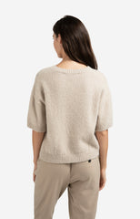 Knitted short sleeve sweater with artwork