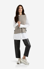 Ribbed sleeveless sweater with side buckles