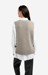 Ribbed sleeveless sweater with side buckles - Type: lookbook
