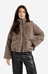 Short teddy jacket with padded sleeves