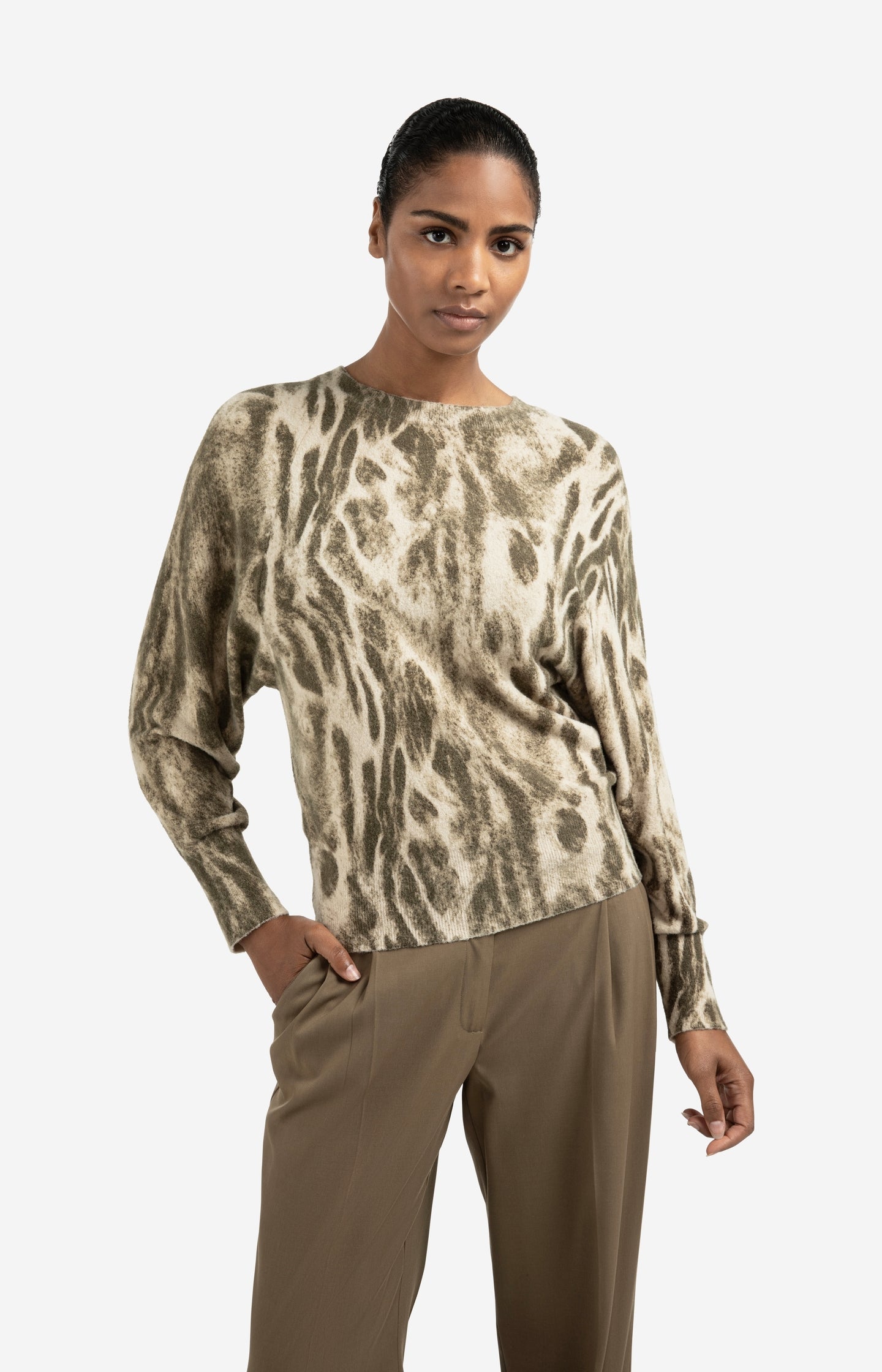 Soft sweater with abstract all-over print - Type: lookbook