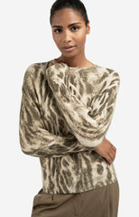 Soft sweater with abstract all-over print