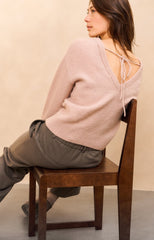 Soft sweater with V-back and tie detail