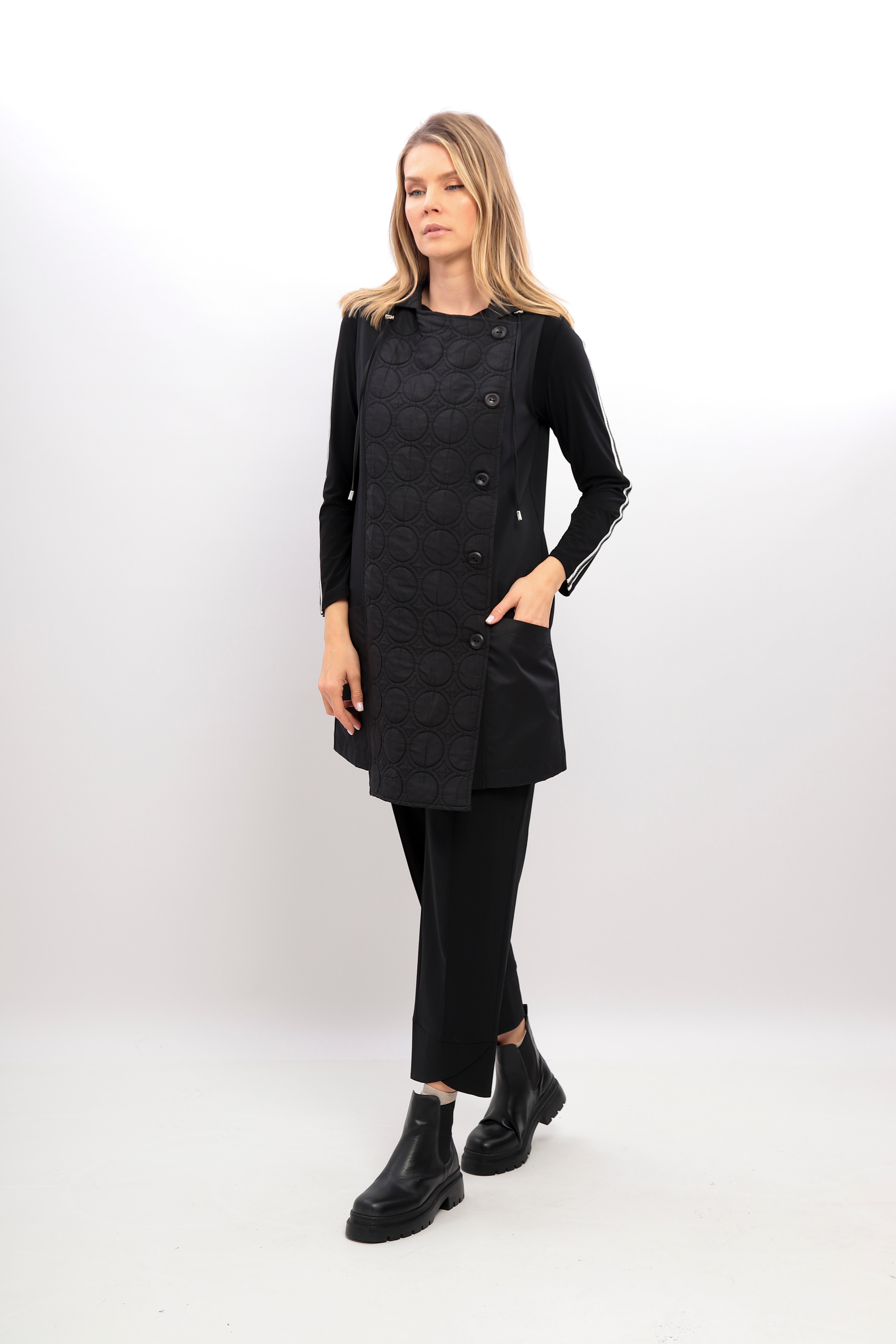 Wrap Hem Straight Leg Trousers in 7/8th Length 8 I-24AW-5118-15 BLACK