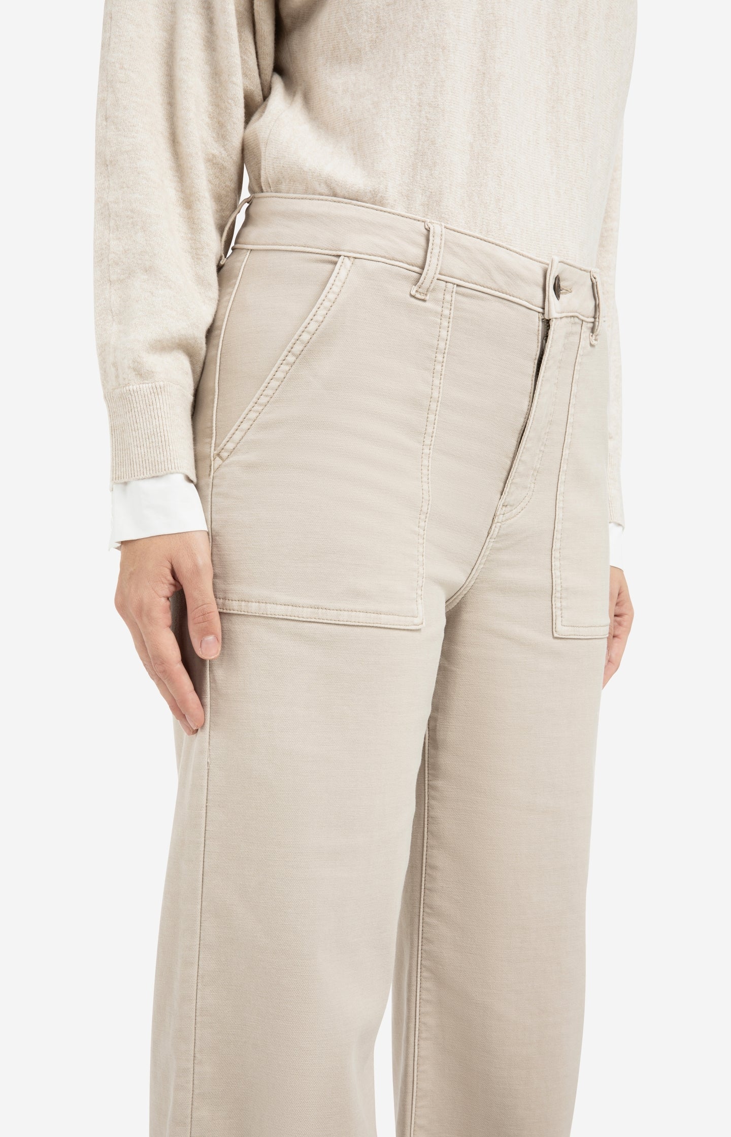 Cargo trousers with straight legs and patch pockets
