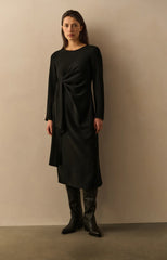 Elegant long sleeve dress with front knot detail