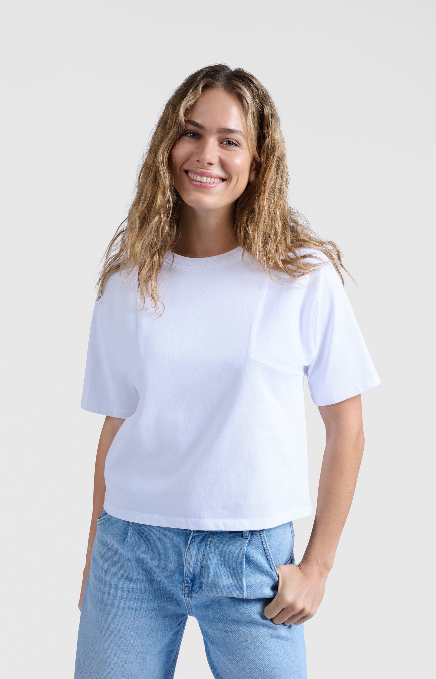 Heavyweight T-shirt with subtle stitch details
