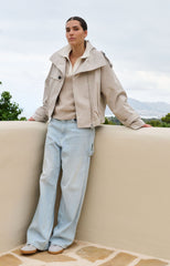 Knitted short-sleeve sweater with contrast collar - Type: lookbook