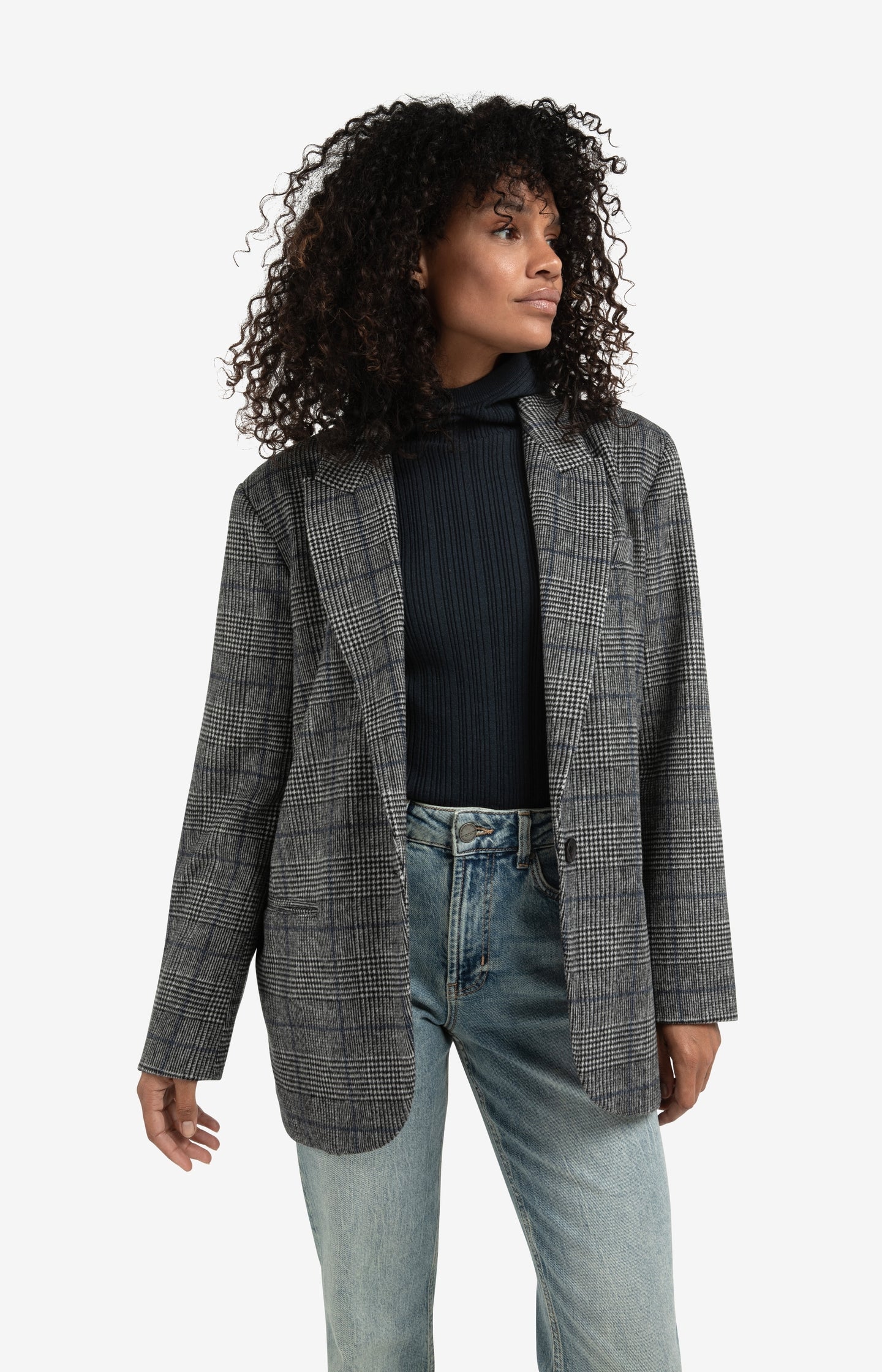 Oversized checked blazer with button closure
