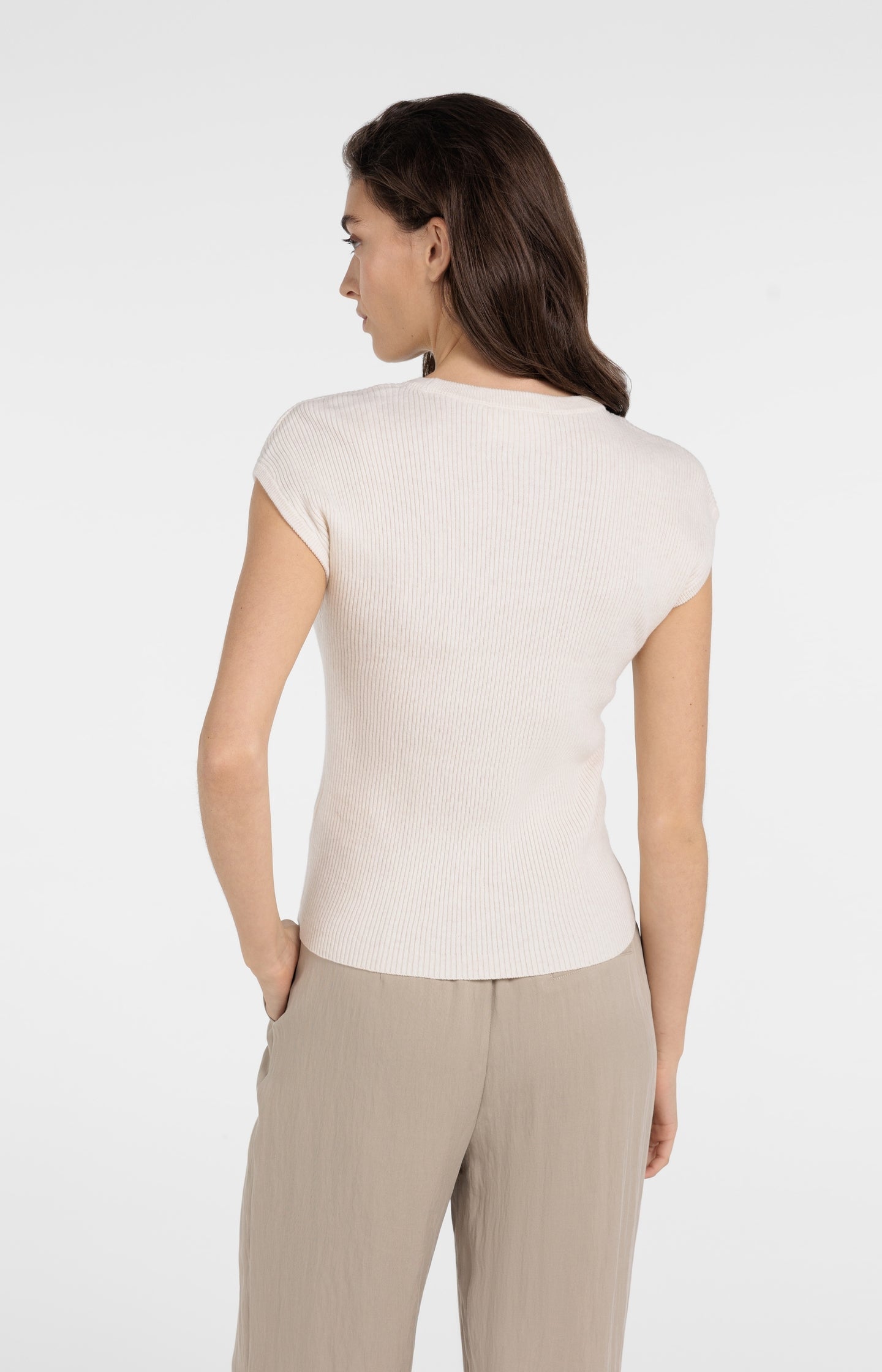 Ribbed knit top with deep round neckline - Type: lookbook
