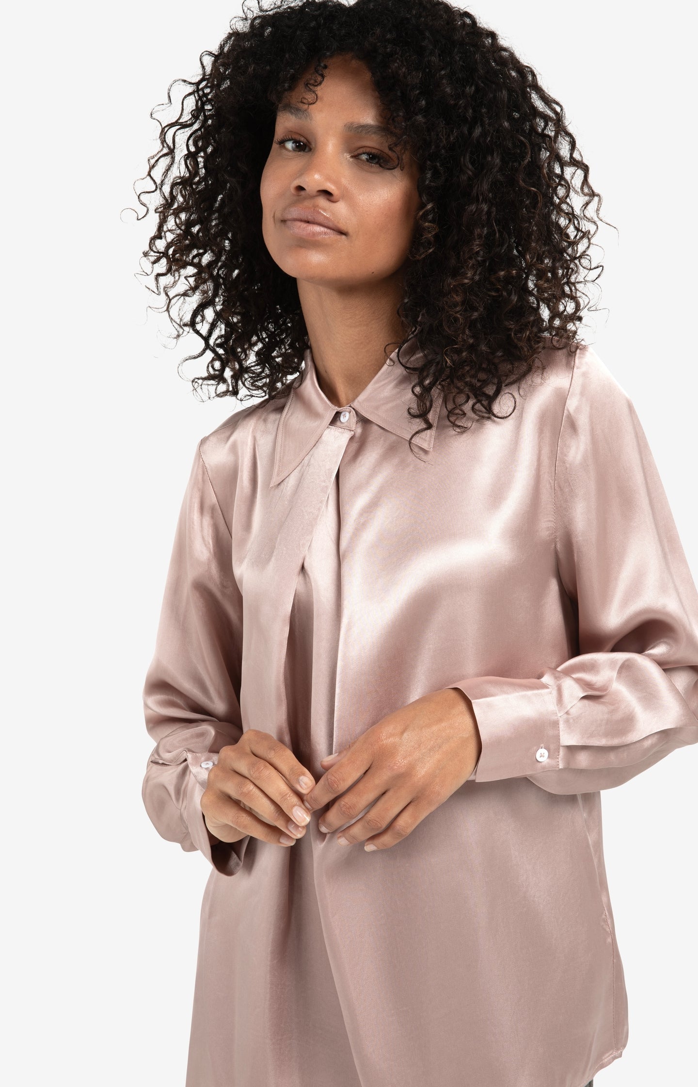 Satin blouse with classic collar and hidden closure