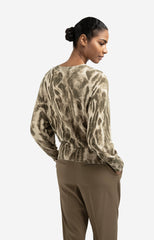 Soft sweater with abstract all-over print