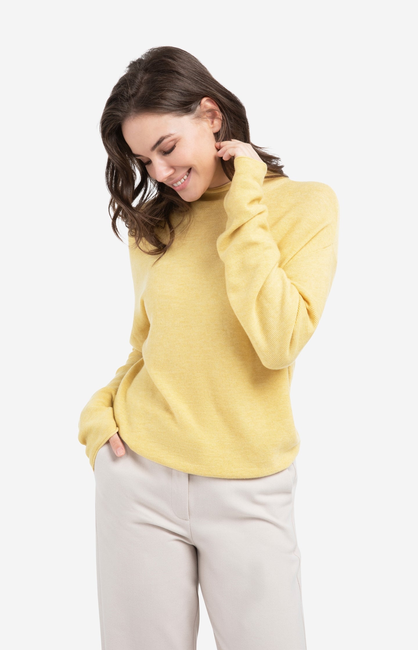 Textured knit sweater with buttoned back