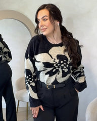 BOLD OVERSIZED FLOWER MOTIF JUMPER